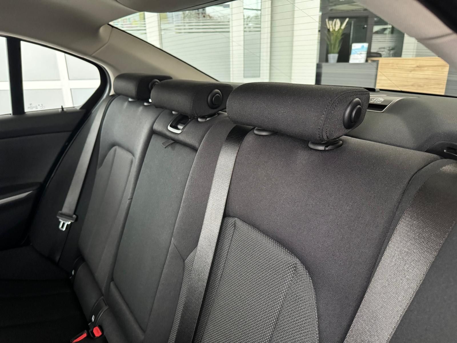 BMW 320i Advantage *Automatik*LED*CarPlay*Navi*SHZ* foto 24