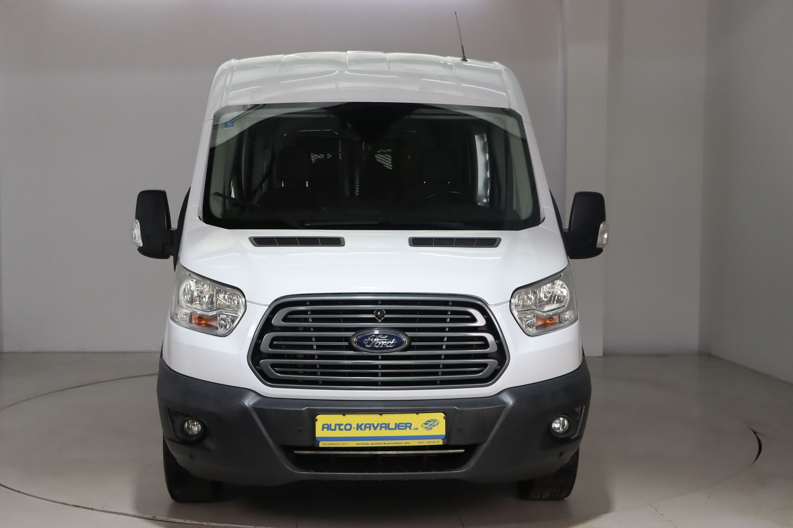 Fahrzeugabbildung Ford Transit 350 L2H2 * Rollstuhlrampe* RFK *