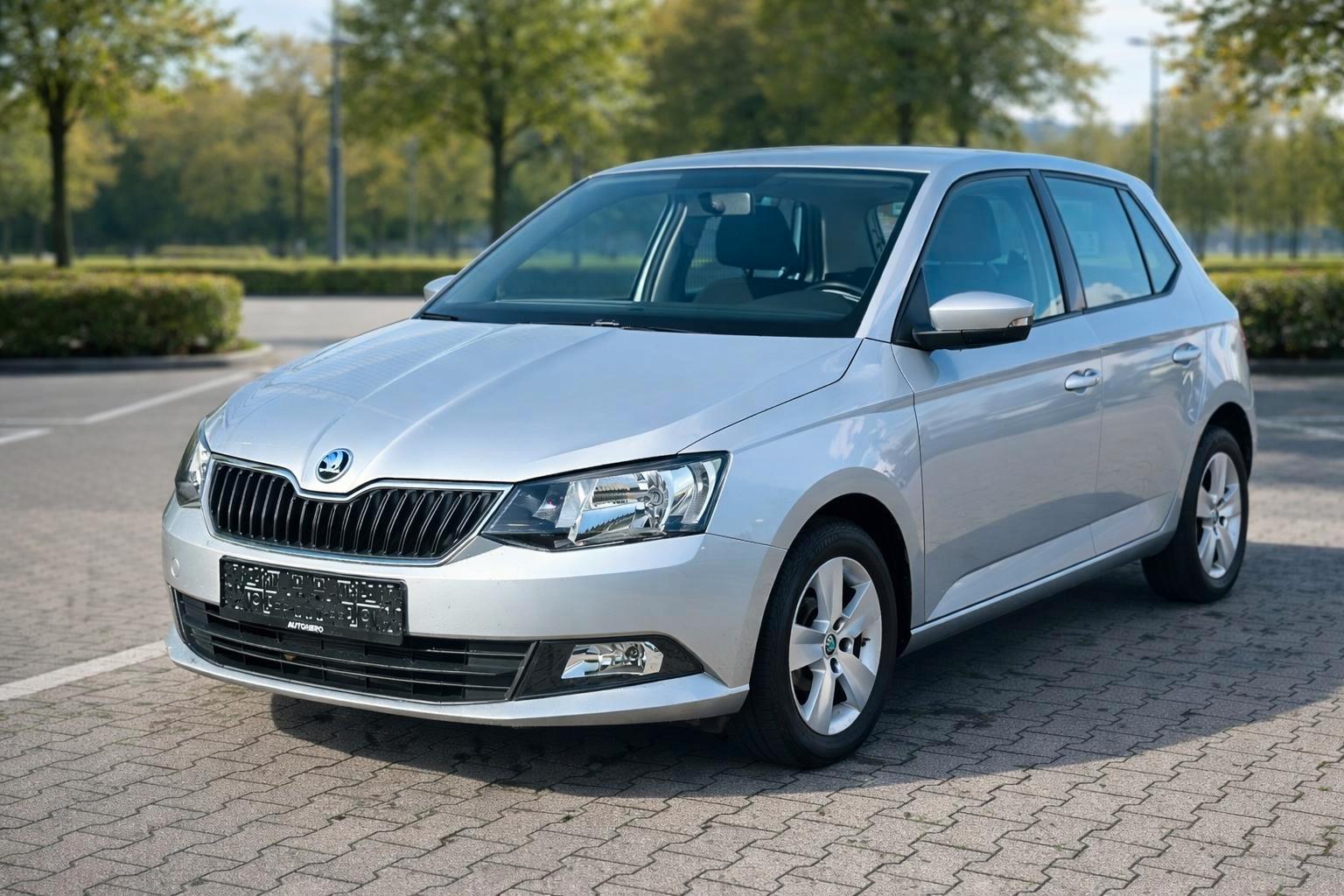 Skoda Fabia Ambition, Freisprechanlage, Scheckheft