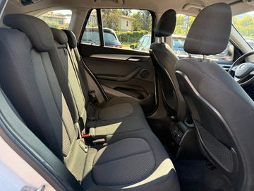 BMW X1 - 11