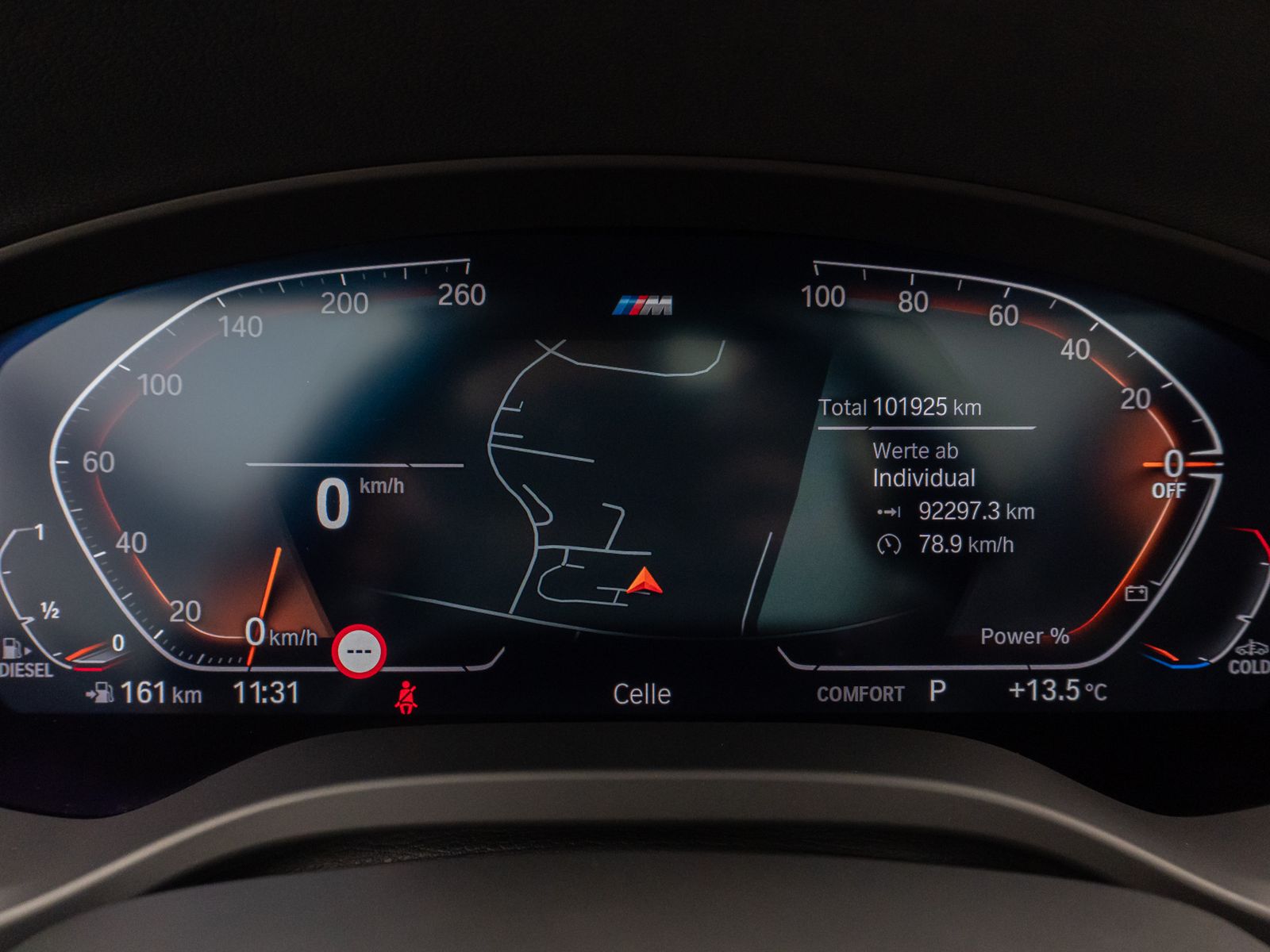 Fahrzeugabbildung BMW X3 xD30d M Sport Panorama Laser 360°HUD DAB HiFi