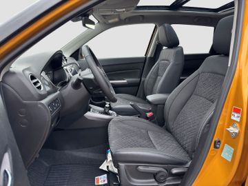 Fotografie 9 des Suzuki Vitara 1.4 Hybrid 'Comfort+' Panorama LED NAVI