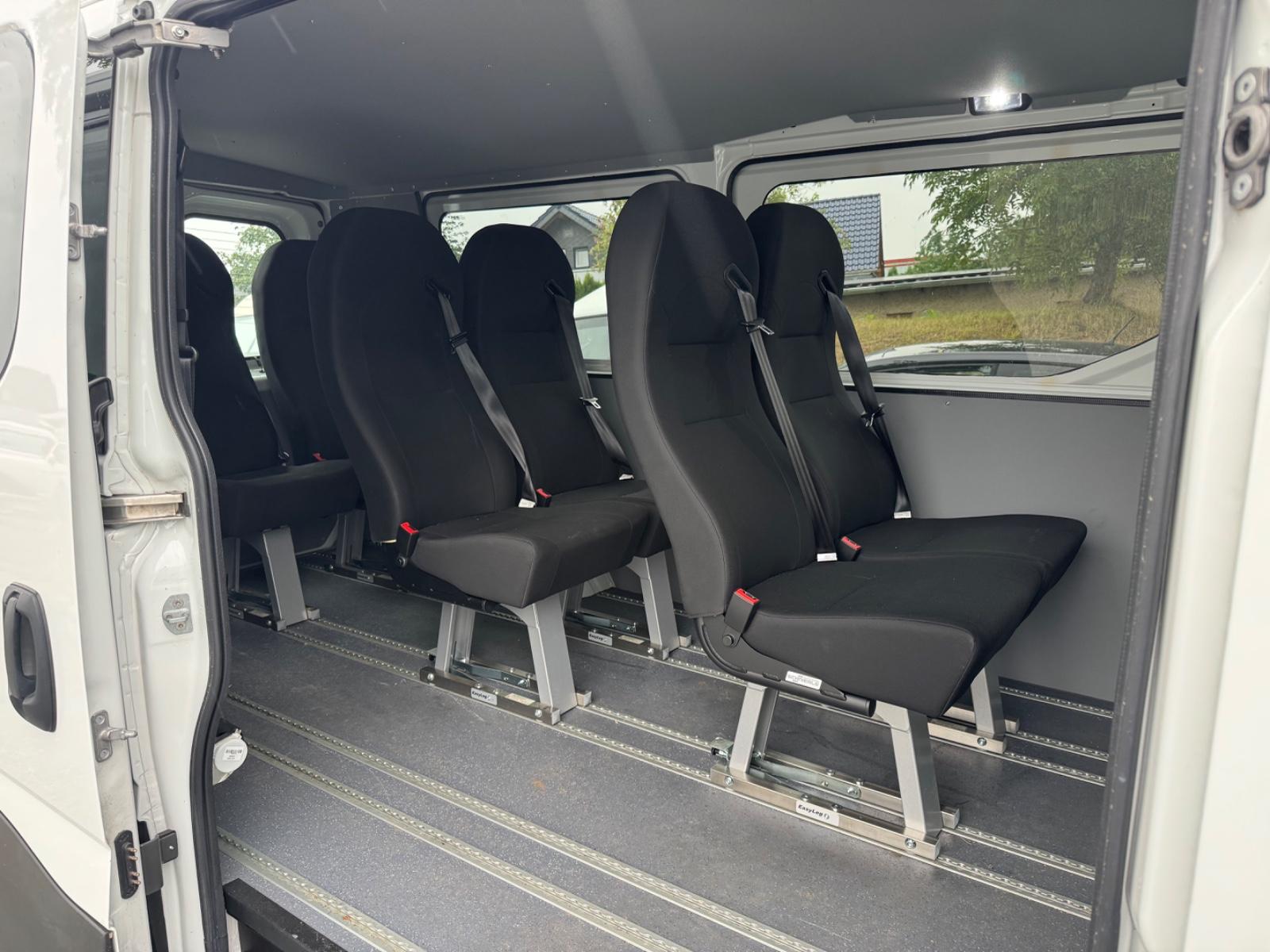 Iveco Daily 2.3 D 10 SITZ/KLIMA/STANDH/AHK/NUR 11.9 KM