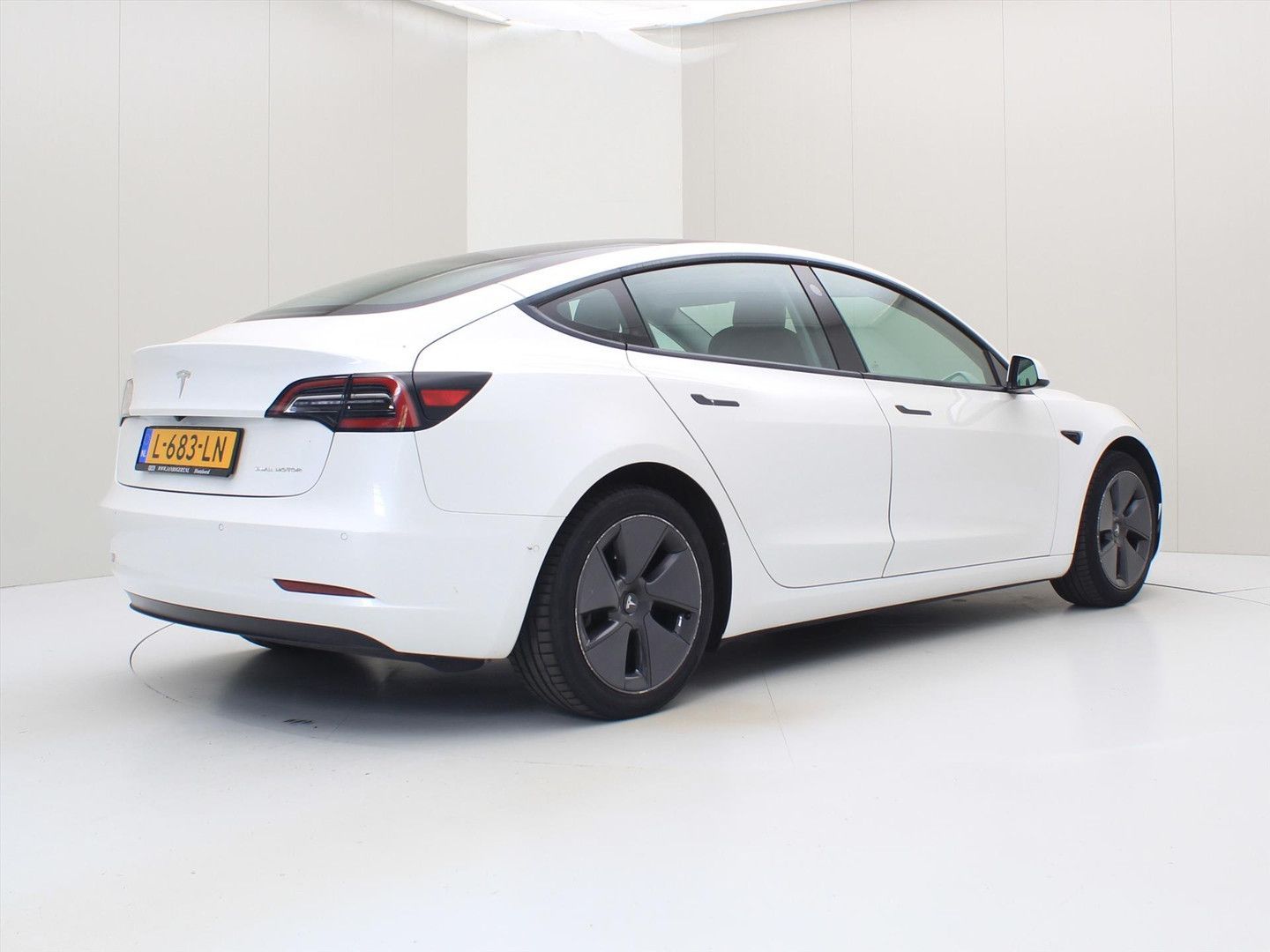 Tesla Model 3 Long-Range AWD 351pk 75 kWh 98.9% SoH FA imagem 3