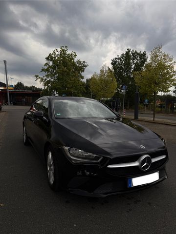 MERCEDES-BENZ CLA 200 Shooting Brake CLA 200 d