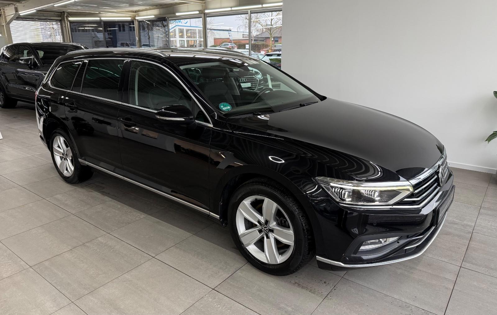 Volkswagen Passat*Variant*Elegance*Matrix*Kamera*ACC*AHK*