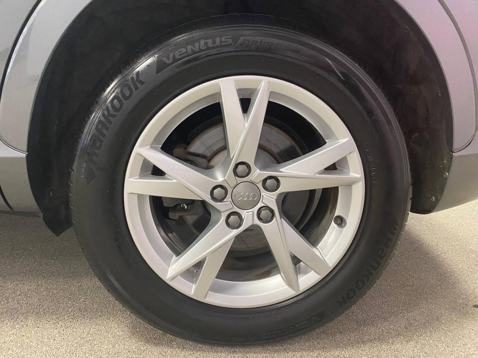 Fahrzeugabbildung Audi Q3 1.4 16V TFSI Sport+AHK+NAVIGATION+Keyless+PDC