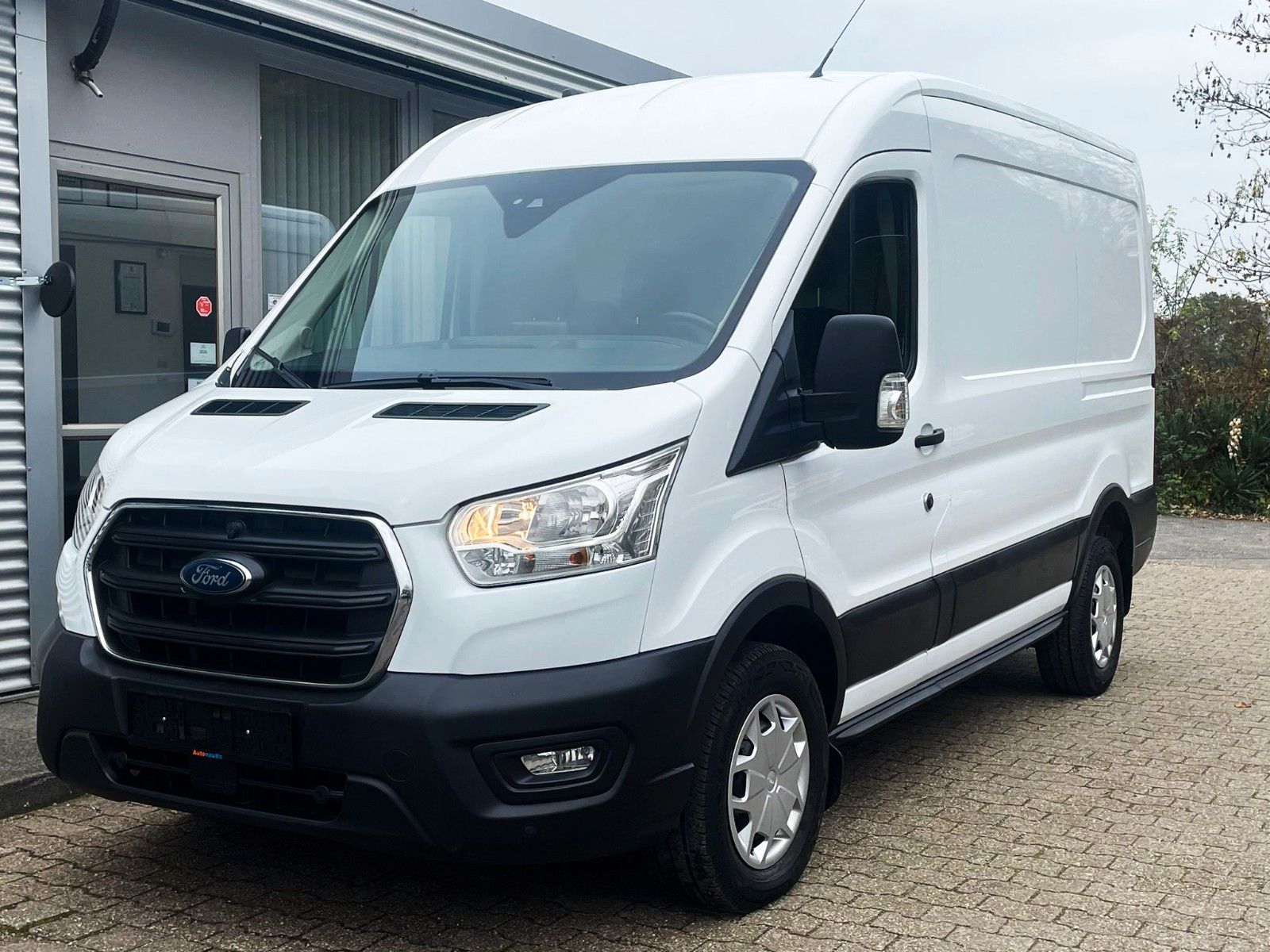 Fahrzeugabbildung Ford Transit K350 L2 H2 KLIMA CARPLAY CAM ACC AHK 1Hd