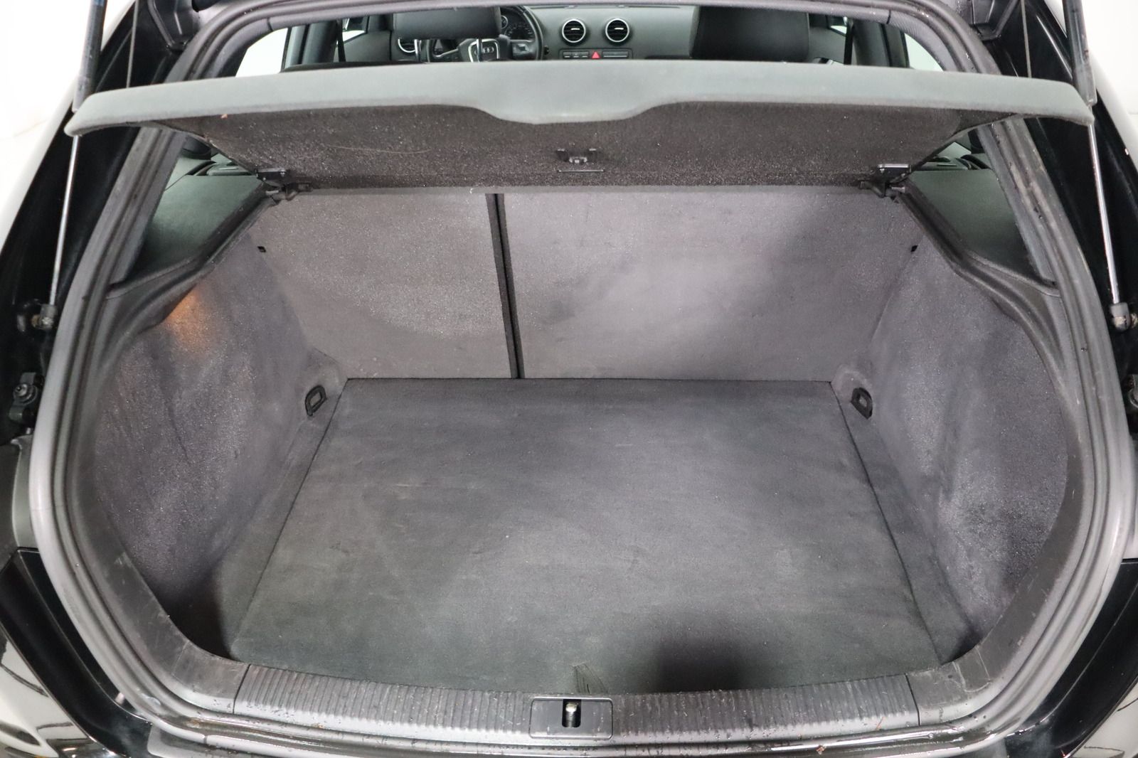 Fahrzeugabbildung Audi A3 Sportback 2.0 TDI quattro S line Sportpaket p
