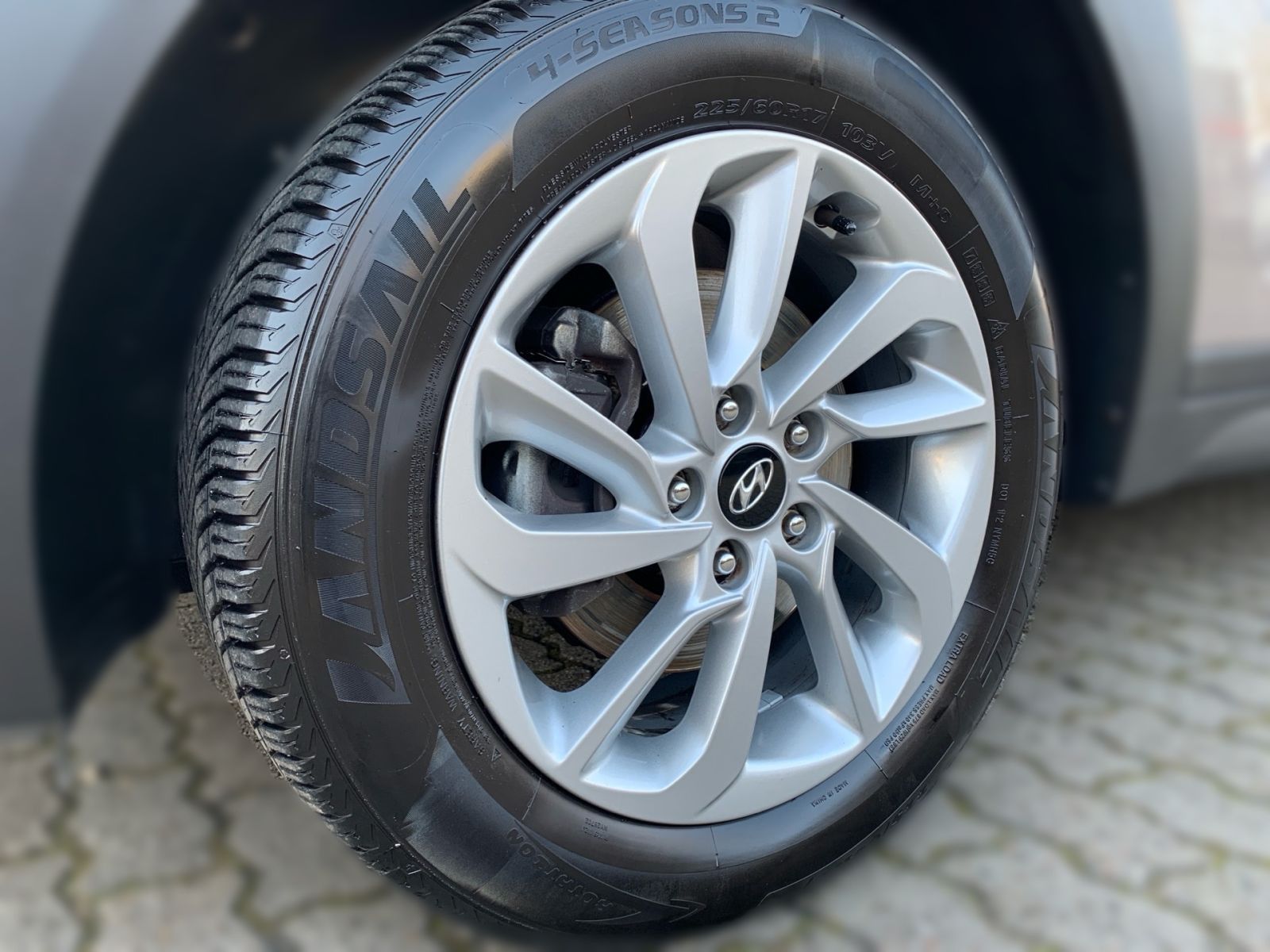 Fahrzeugabbildung Hyundai TUCSON blue Trend Sitzheizung Allwetter