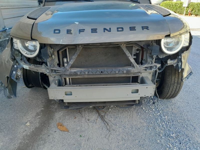 Land Rover Defender 2.0 SD4 240 110 S AWD auto N imagem 3