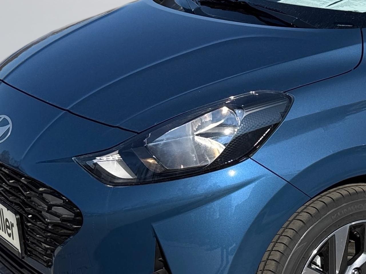 Fahrzeugabbildung Hyundai i10 TREND Fernlichtass. Kam. KlimaA LM Navi PDC