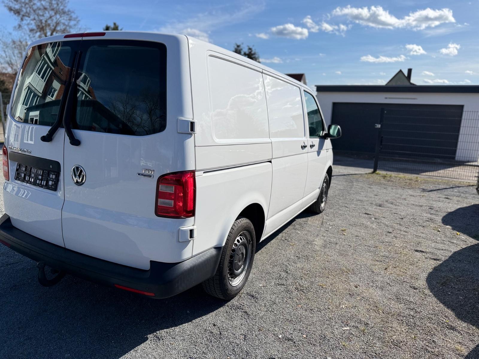 VOLKSWAGEN T6 TRANSPORTER 2.0 TDI 102CH - BVM - CT RECENT - 94.000 KMS