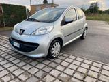 Peugeot 107 5p 1.0 12v Sweet Years AUTOMATICA - gebrauchte Peugeot 107 aus dem Jahr 2008