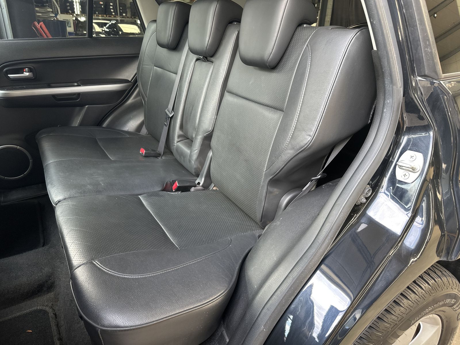 Fahrzeugabbildung Suzuki Grand Vitara 2.4 VVT Club AHK+LEDER+GLASDACH+TEM