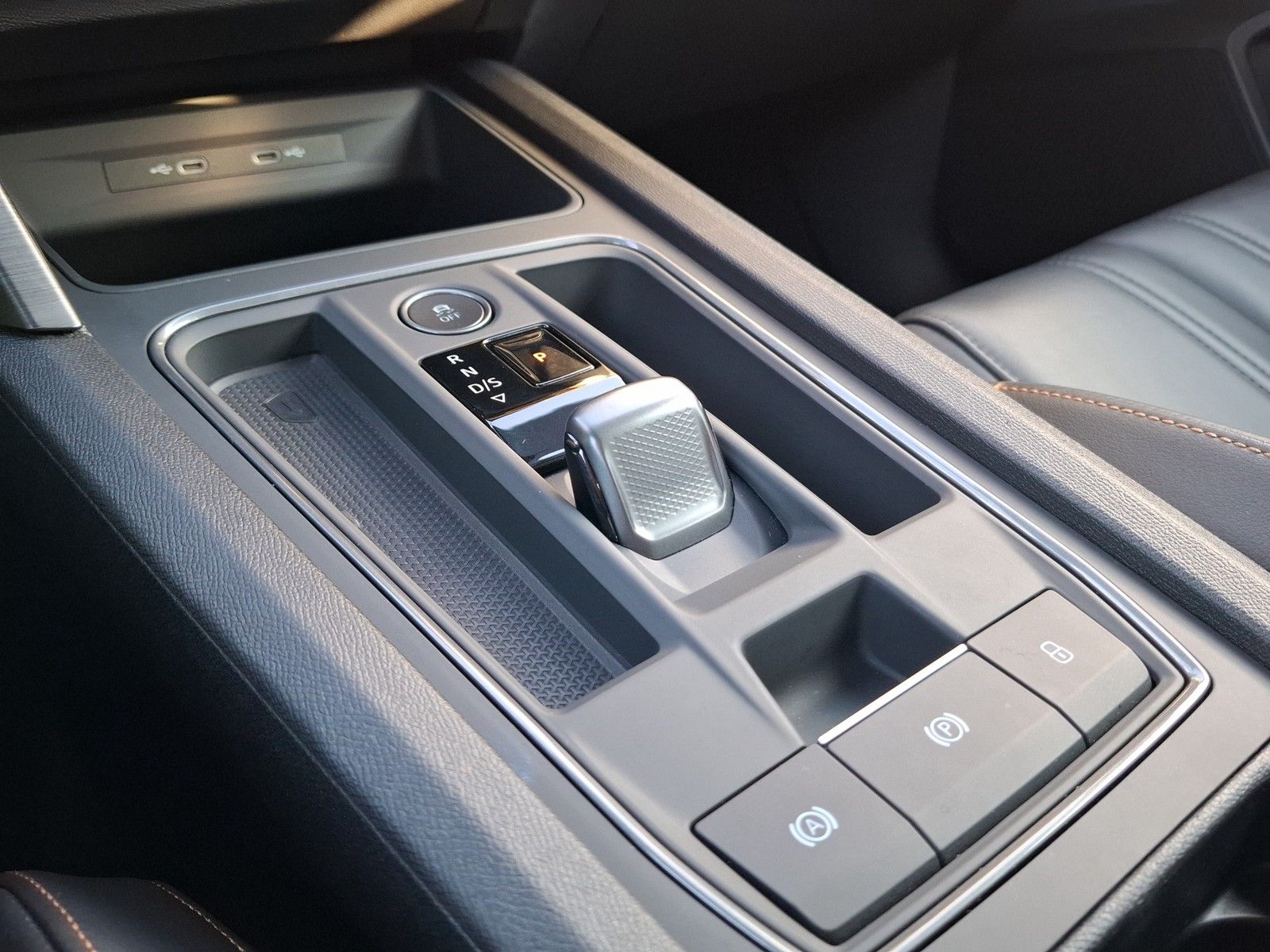 CUPRA Formentor 2.5 TSI VZ5 4Drive DSG / LEDER-PAKET-C - Image 14