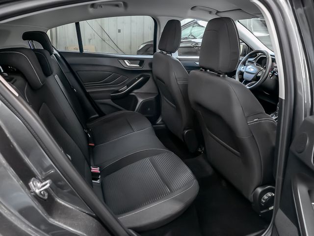 Ford Focus 1.0 Titanium Navi Stauassistent Kamera