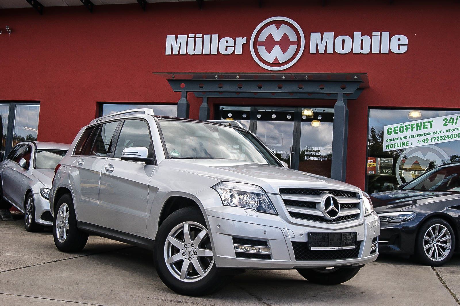 Fahrzeugabbildung Mercedes-Benz GLK 350 4-Matic PANORAMA COMAND 37.700km 1.HAND