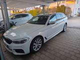 BMW 540i xDrive Touring A - nur noch  bis 09.04. -  - BMW 540: Weiß, Luftfederung
