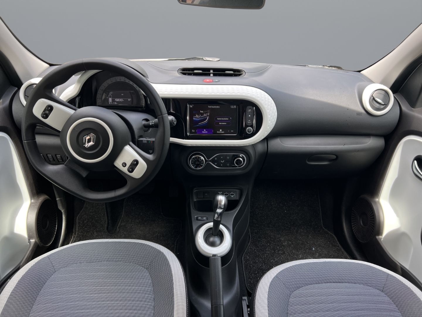 Fahrzeugabbildung Renault Twingo Zen Electric 22kWh Batteriekauf Soundsyst