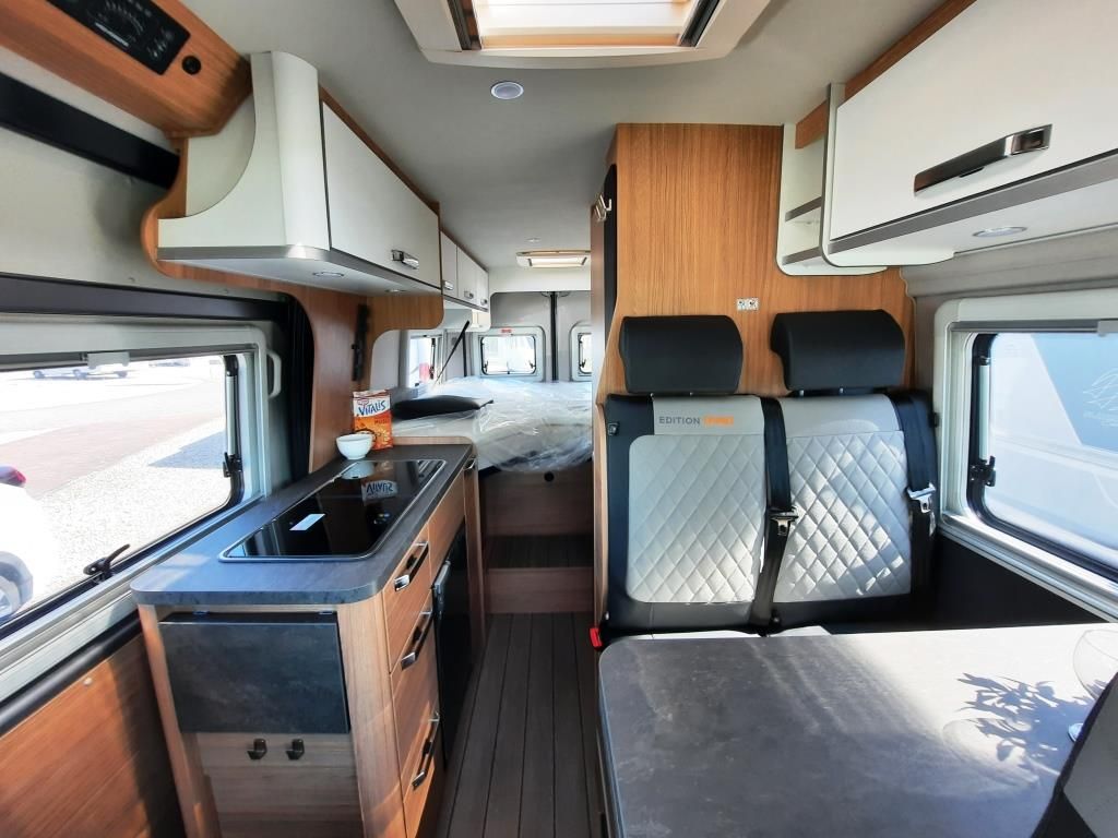 Fahrzeug Übersicht 6 Fahrzeugabbildung Weinsberg CaraBus EDITION FIRE 600 ME Verfüg./Sparen Sie 8