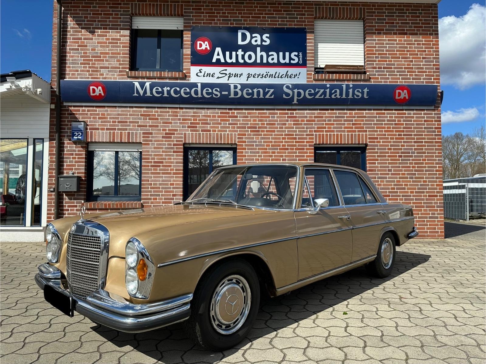 Mercedes-Benz 280 SE/8 OLDTIMER*LEDER*6-ZYLINDER*NUR 31.000KM*