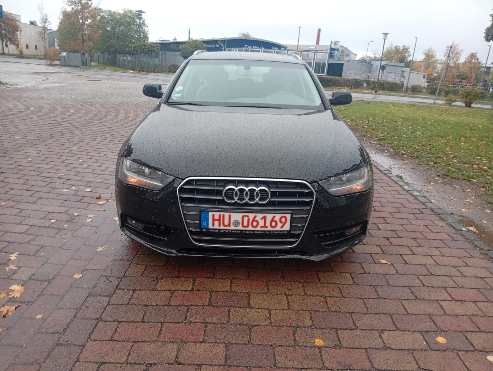 Audi A4 2012 — photo 12