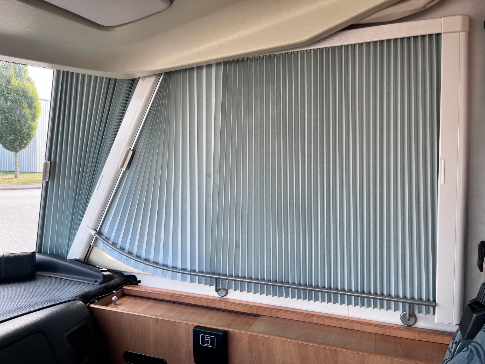 Fahrzeugabbildung HYMER / ERIBA / HYMERCAR B 644 - TV, Sat, Markise, Automatik-