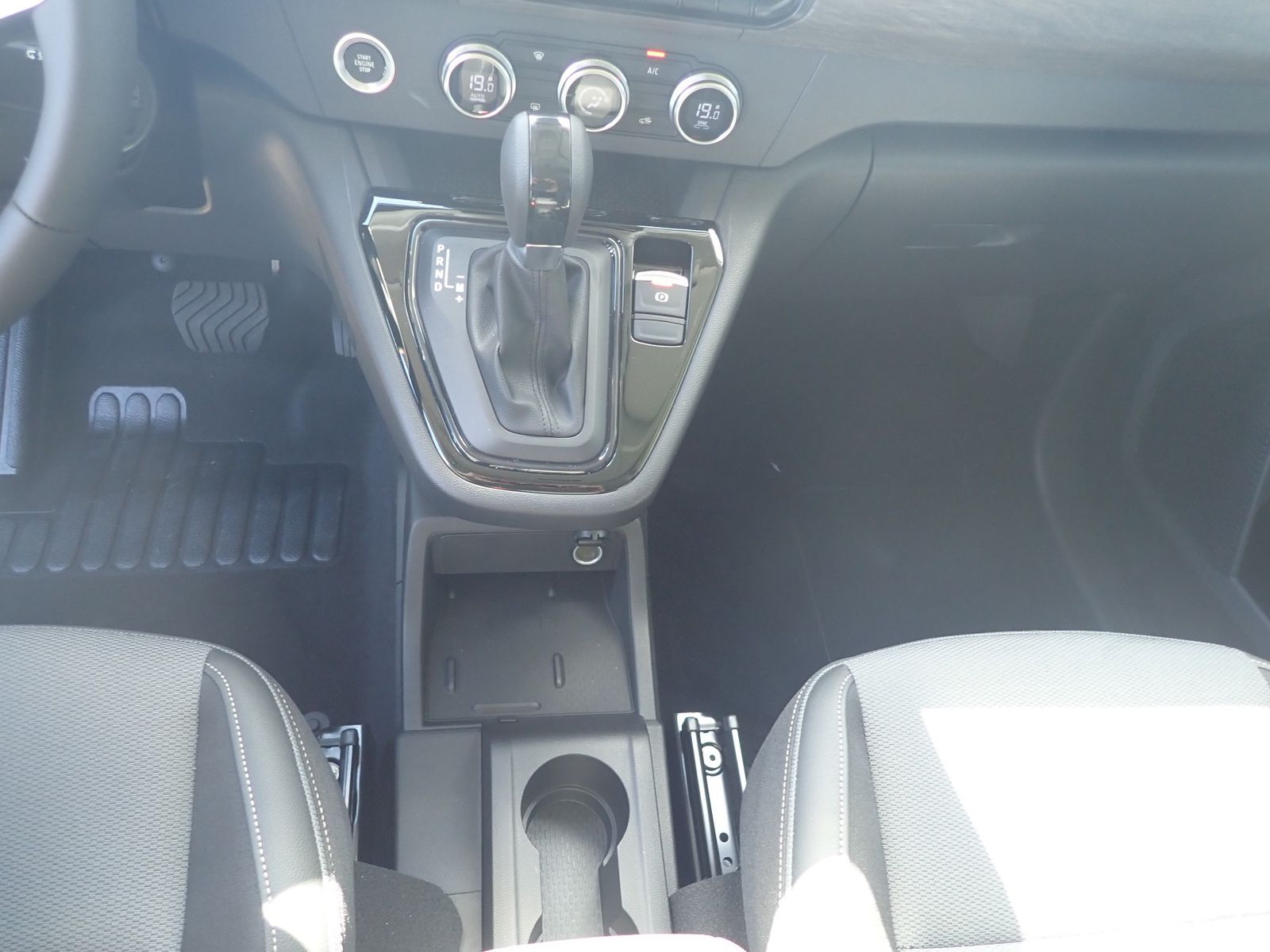 Fahrzeugabbildung Renault Kangoo PKW Techno TCe 130 EDC (L1)