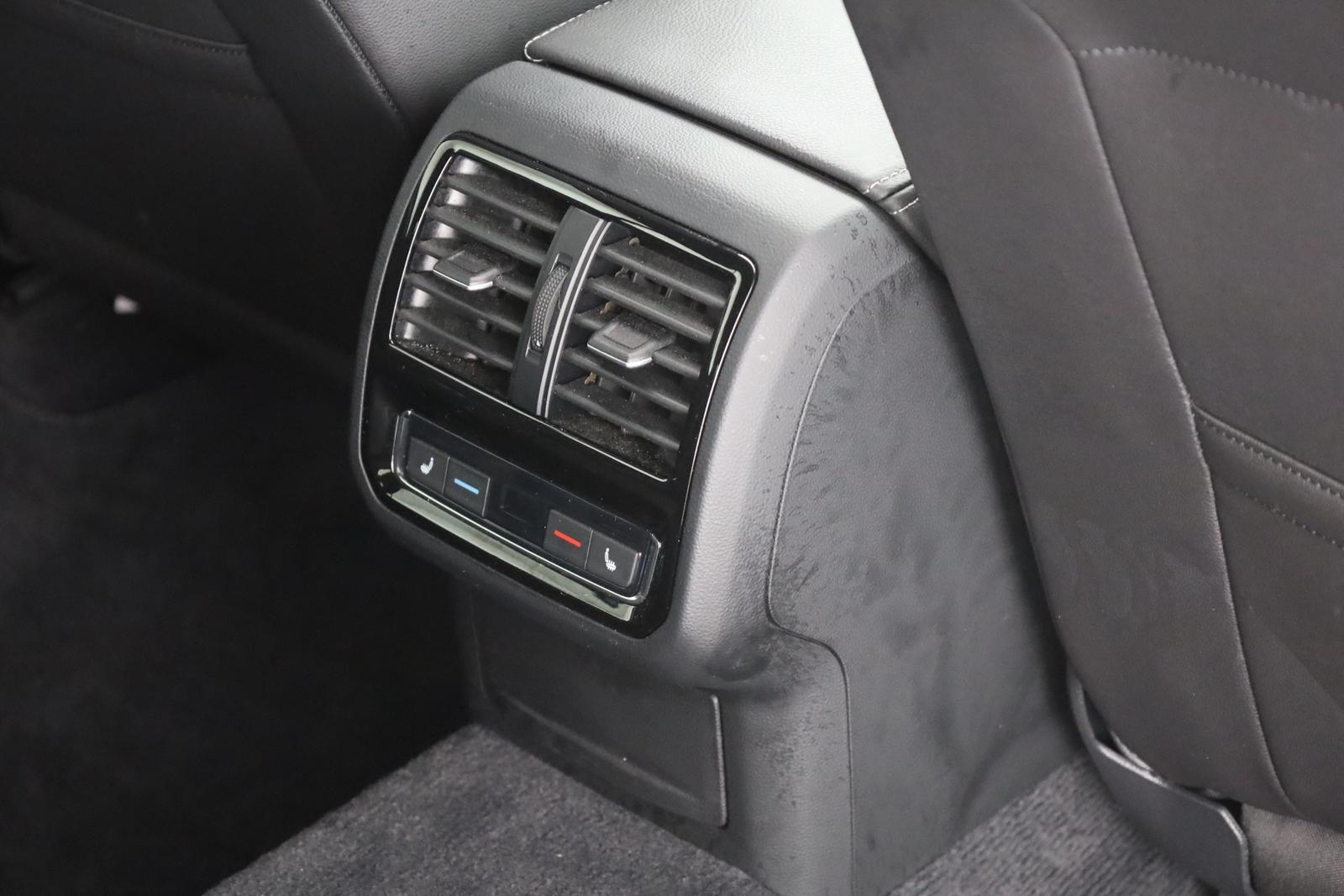 Volkswagen Arteon 2.0 TDI DSG R-Line 4M LED Navi Panorama