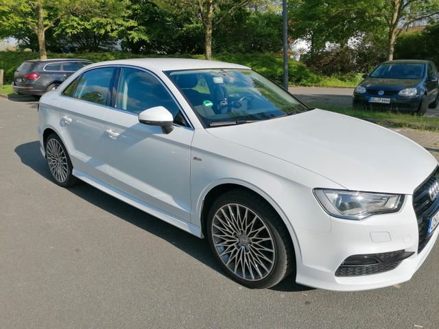 AUDI A3 1.4 TFSI S tronic S line S line