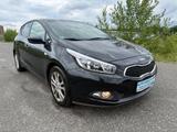 Kia cee'd / Ceed 1.4 CVVT Vision - Kia: Cee D Cvvt