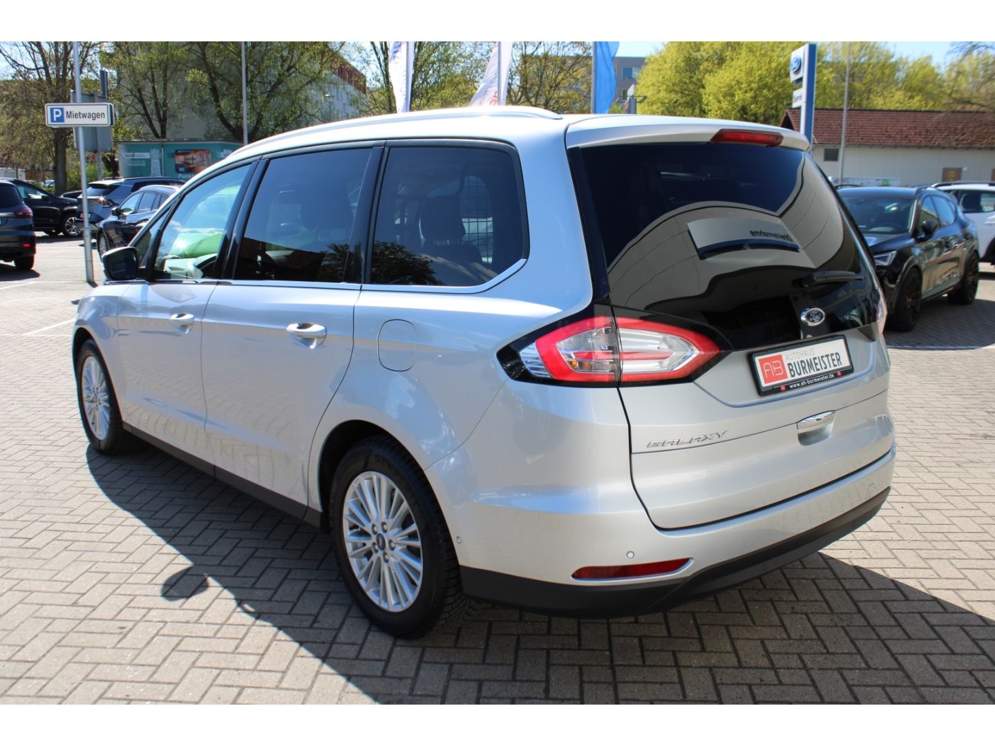 Fahrzeugabbildung Ford Galaxy Titanium 7 Sitze AHK Navi Pano GRA GJR PD