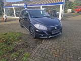 Suzuki SX4 Allrad - schwarze Suzuki SX4