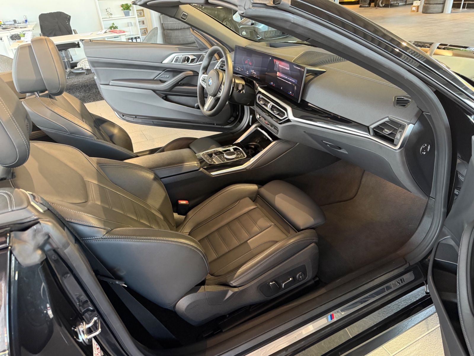 Fahrzeugabbildung BMW 420d Cabrio *M Sport*Laser*ACC*Hifi*LHZ*RFK*HUD*