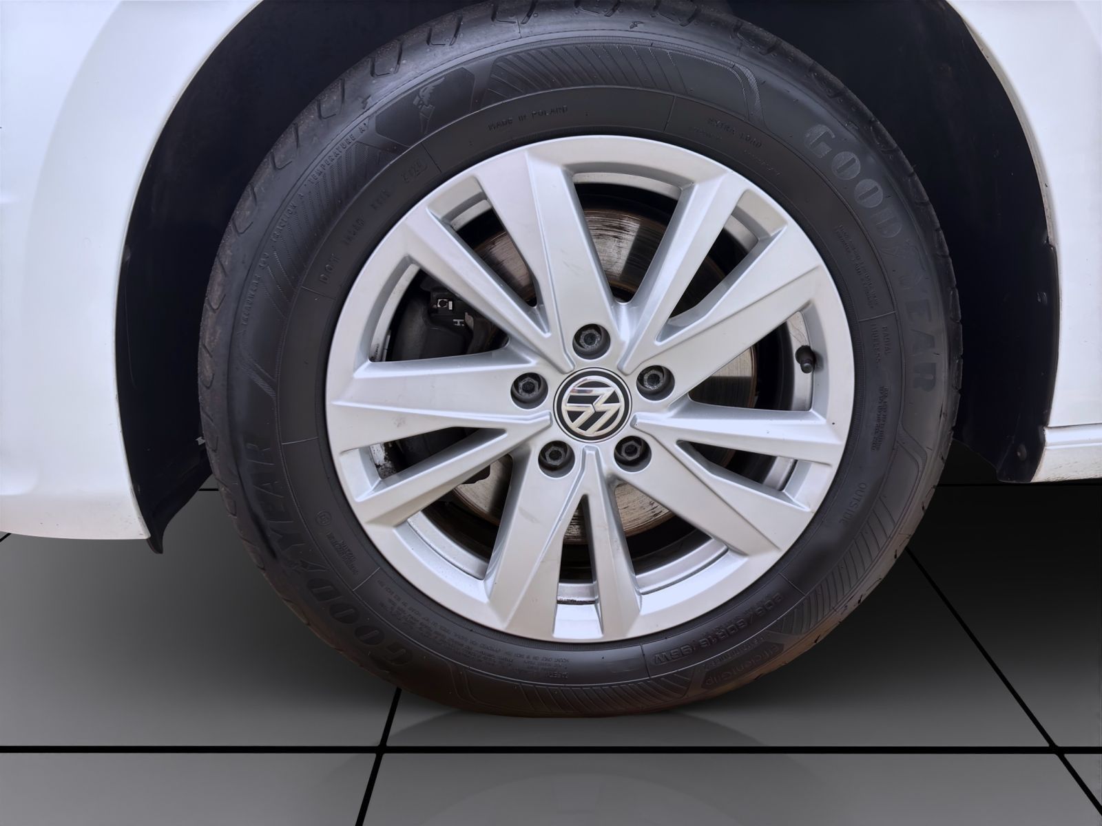 Volkswagen Touran - Bild 8