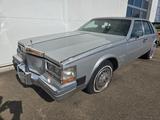 Cadillac Seville 6,0l - Cadillac Seville mit Benzin-Antrieb: Automatik
