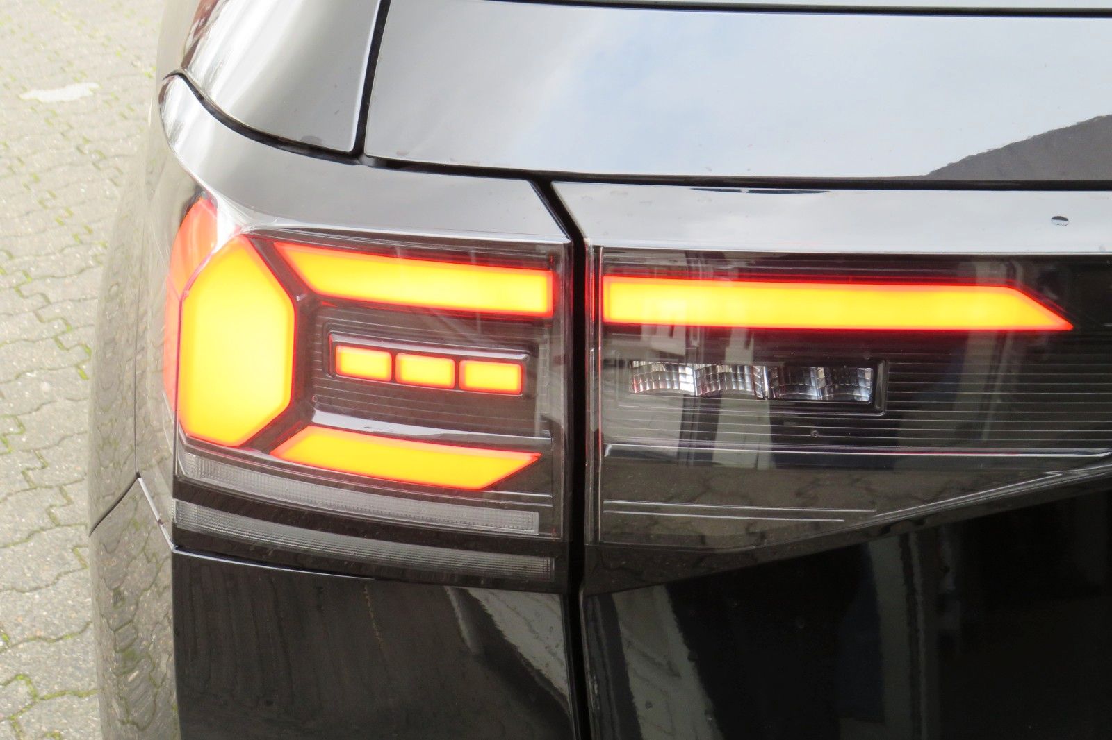 Fahrzeugabbildung Volkswagen T-CROSS DSG GOAL AHK PDC NAVI ASSISTENT-PA. 1.HD