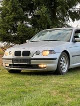 BMW Auto  Bmw 3 TI - BMW i3 mit Benzin-Antrieb