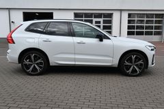 Fahrzeugabbildung Volvo XC60 B4 D AWD Autom. R-Design*STDHZG*PANO*ACC