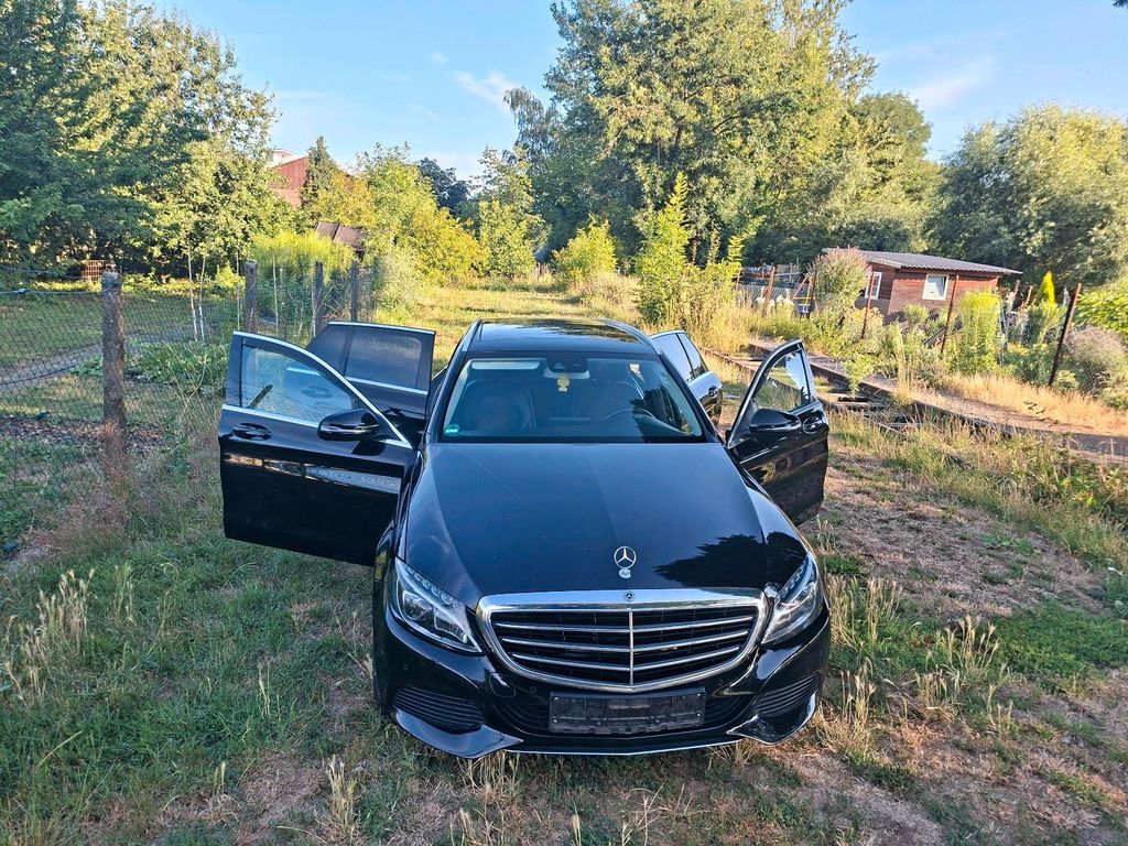Image of Mercedes-Benz C 200