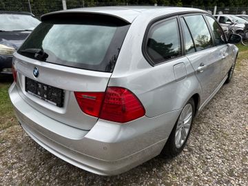 BMW 320 - 3