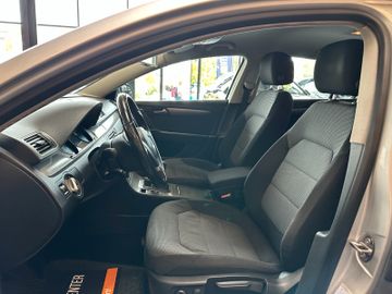 MYAUTOCENTER – Gebraucht- und Jahreswagen mit Werkstattservice in Pfaffenhofen Volkswagen Passat *ACC*NAV*AHK*PDC*SitzHZ*2-ZONEN*TotWinkel