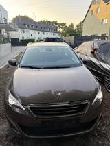 Peugeot 308 SW II 2.0 Blue HDi - Peugeot 308 mit Diesel-Antrieb: Kombi, Automatik, 2.0