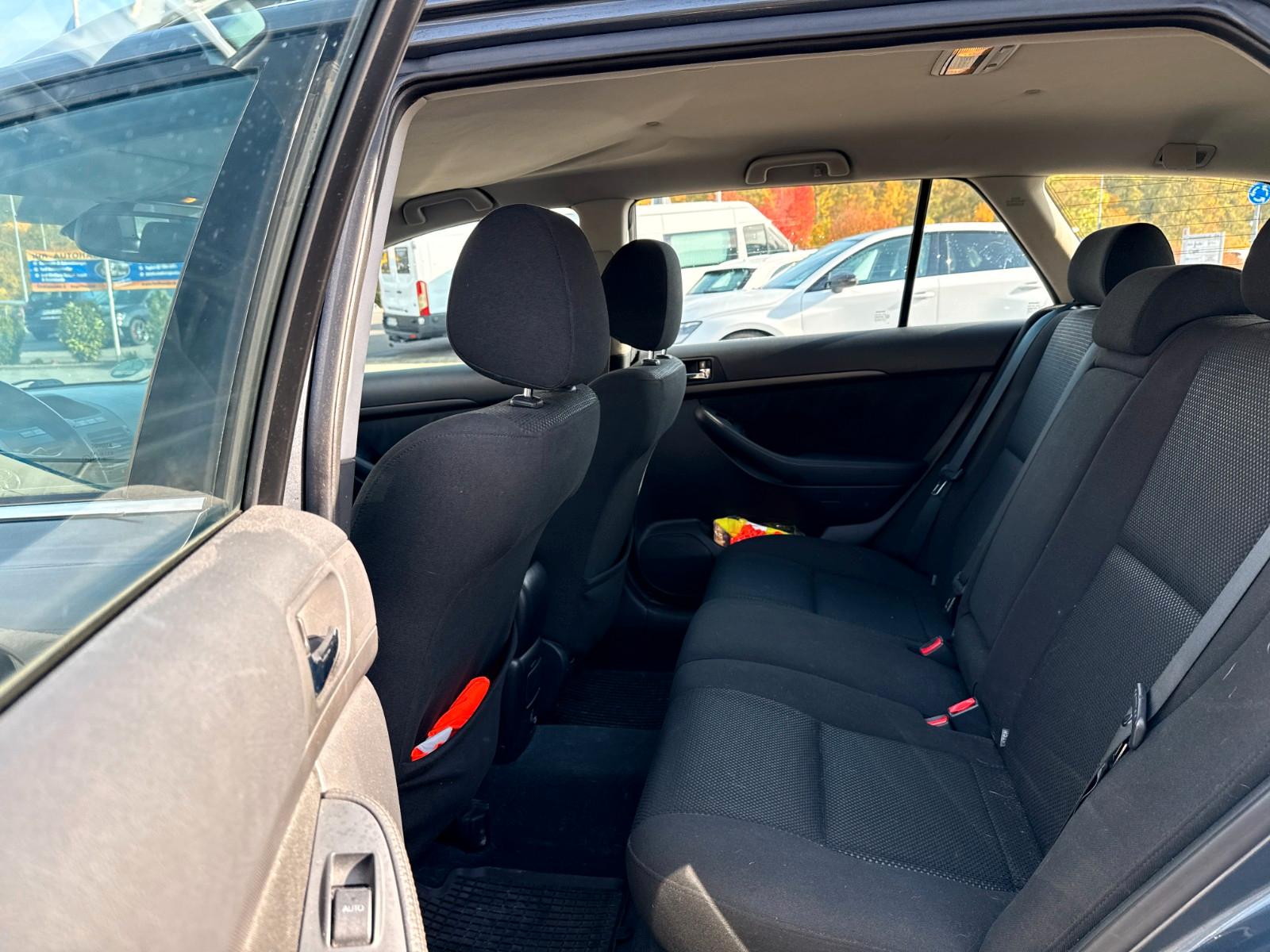 Toyota Avensis 2006 — photo 14