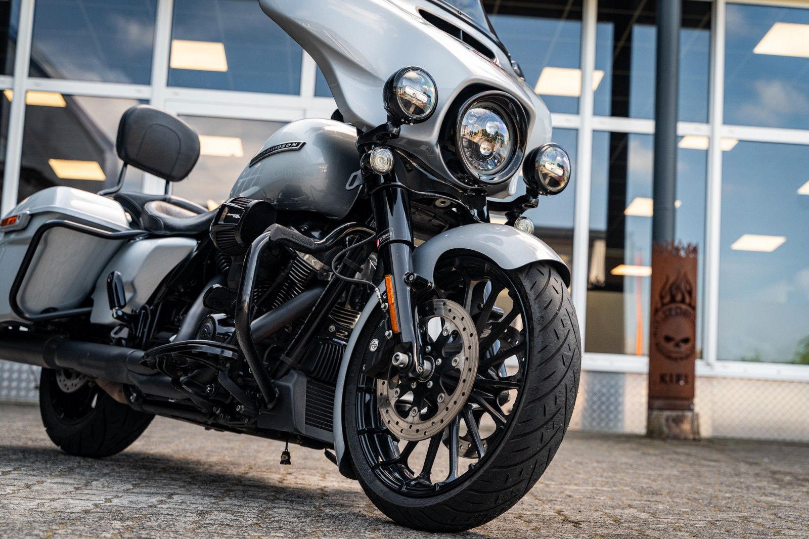 Fahrzeugabbildung Harley-Davidson FLHXS Street Glide 114 cui - Jekill & Hyde -