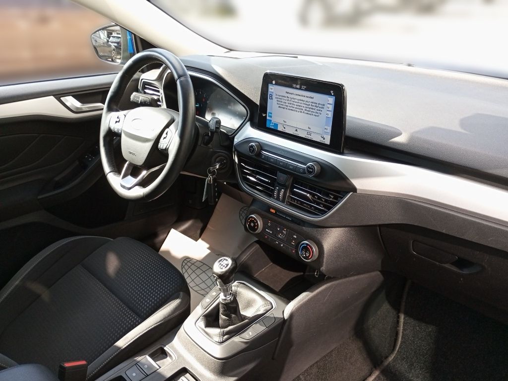 Fahrzeugabbildung Ford Focus Turnier 1.0 EcoBoost Start-Stopp-System