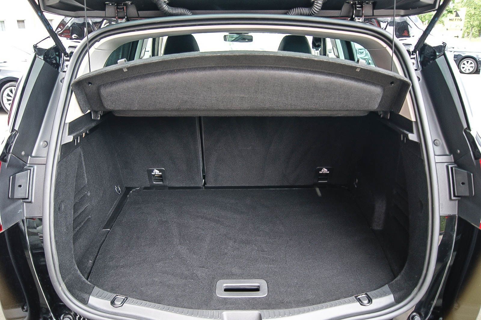 Fahrzeugabbildung Renault Scenic IV Limited DeLuxe NAVI R-Link2 KAMERA 20