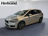 BMW 225 xe Advantage - silberne BMW 225