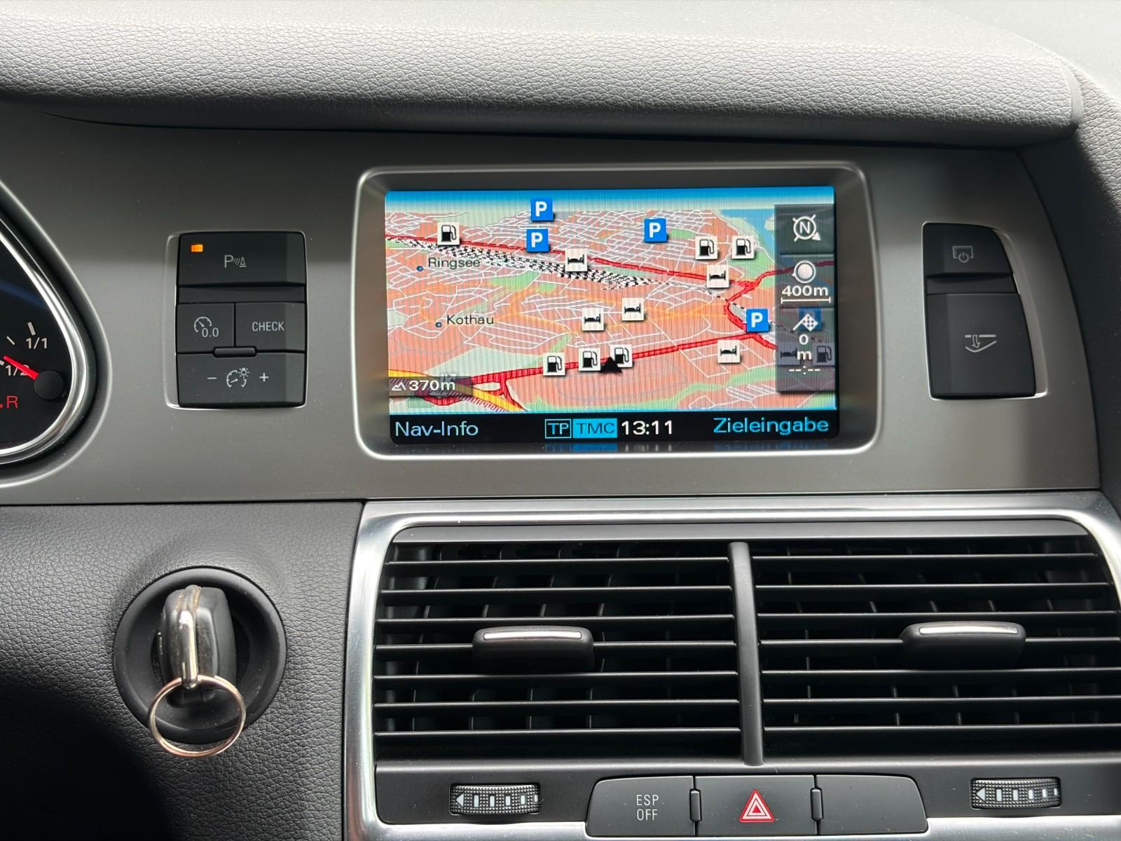 Audi Q7 3.0 TDI quattro 233 ch • 7 places • 1ère Main • GPS • Webasto • Attelage 3,5 t